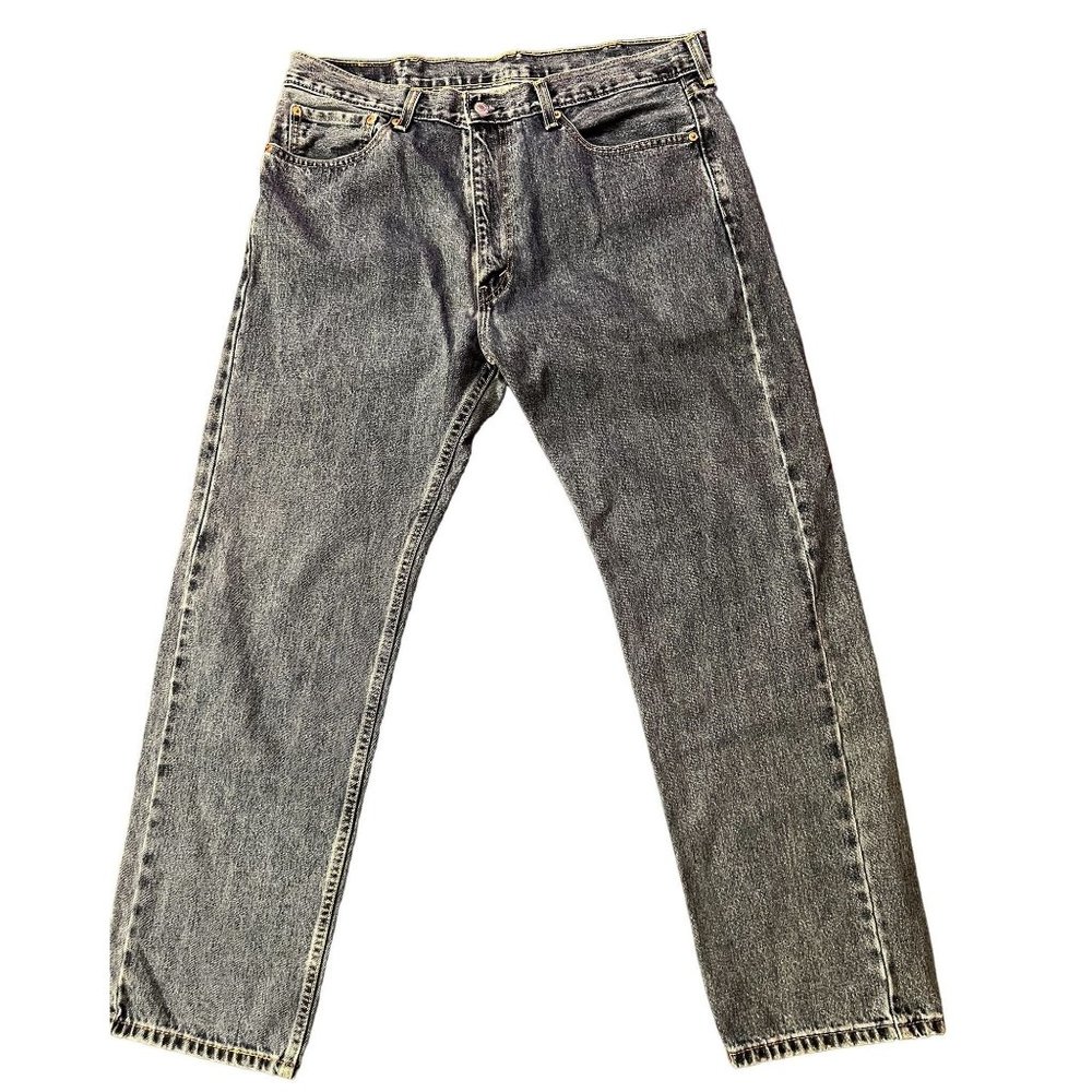 Levi's men 505 jeans medium wash size 38 x 32